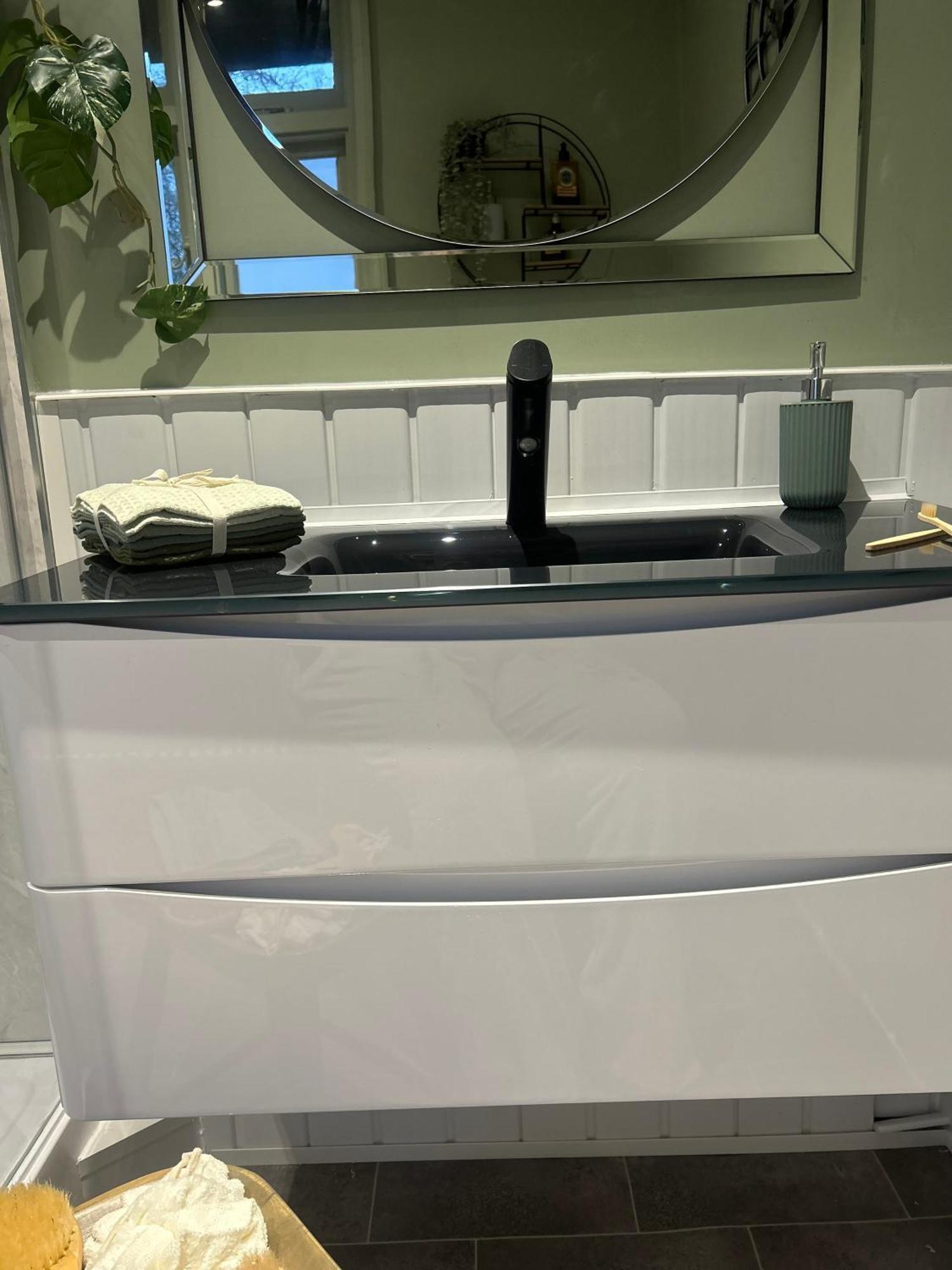 Park View Is A Beautiful Whole Entire House Close To Town Centre, Sleeps 8 In 4 Rooms, 2 Doubles And 4 Single Beds With 2 Shower Rooms, Available For Holidays, Insurance Stays, Trades People, Contractors, Pets Welcome Уисбийч Екстериор снимка